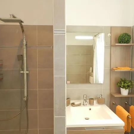 Sleeps 6 Air Con Wifi Prázdninový dům
