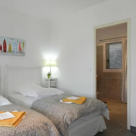 Sleeps 6 Air Con Wifi Galeria (Corsica)